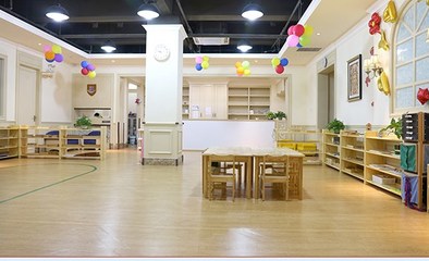 拔萃教育 以客戶認(rèn)可鑄就知名品牌，商務(wù)服務(wù)產(chǎn)品銷量穩(wěn)健前行